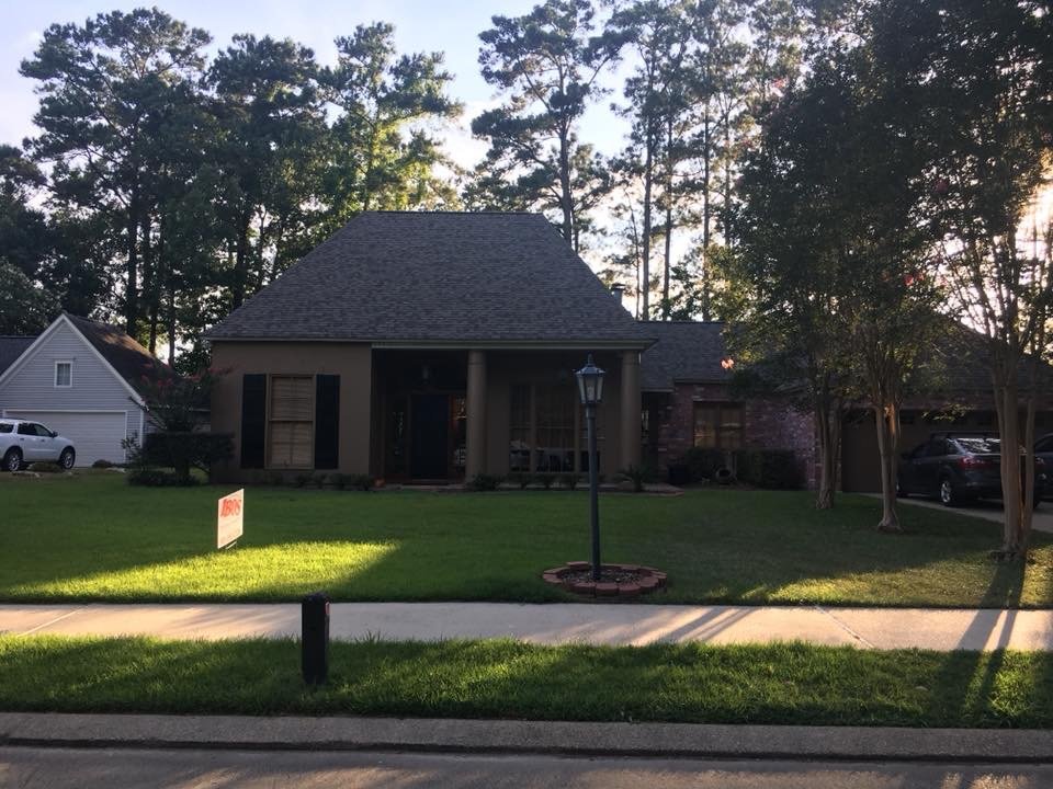 Slide of Roofing service experts