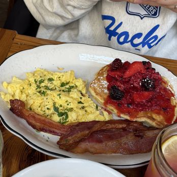 Bubby's Tribeca - Griddle Special - American Near Me - New York, New York