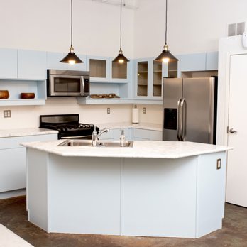 Ikoyi Studios by Ashley Aminah - Kitchen Set - Recording & Rehearsal Studios Near Me - Austin, Texas Ikoyi Studios by Ashley Aminah - Kitchen Set - Recording & Rehearsal Studios Near Me - Austin, Texas