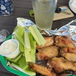Nibsy's Pub - Margarita and salt and pepper wings