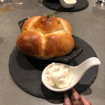 Oak + Violet - Parker House Rolls - New American Near Me - Menlo Park, California Oak + Violet - Parker House Rolls - New American Near Me - Menlo Park, California