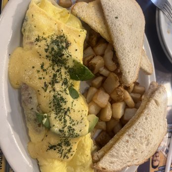 Waldo Cafe - Veggie Lovers Omelet with Hollandaise sauce - Breakfast & Brunch Near Me - Kansas City, Missouri Waldo Cafe - Veggie Lovers Omelet with Hollandaise sauce - Breakfast & Brunch Near Me - Kansas City, Missouri