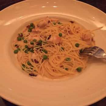 Grand Lux Cafe - Pasta Carbonara w| chicken - American Near Me - Paramus, New Jersey