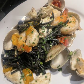 Trattoria D' Anna - Yes more jumbo lump crab and a plethora of other seafood with fresh black pasta - Italian Near Me - Dunedin, Florida Trattoria D' Anna - Yes more jumbo lump crab and a plethora of other seafood with fresh black pasta - Italian Near Me - Dunedin, Florida