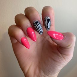 Monday did an amazing job. He took his time and made sure my nails were perfect. Love my results. I'm very picky about my nails.