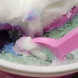 Baskin-Robbins 31 Ice Cream Stores - Wrong ice cream. Not rainbow sherbert