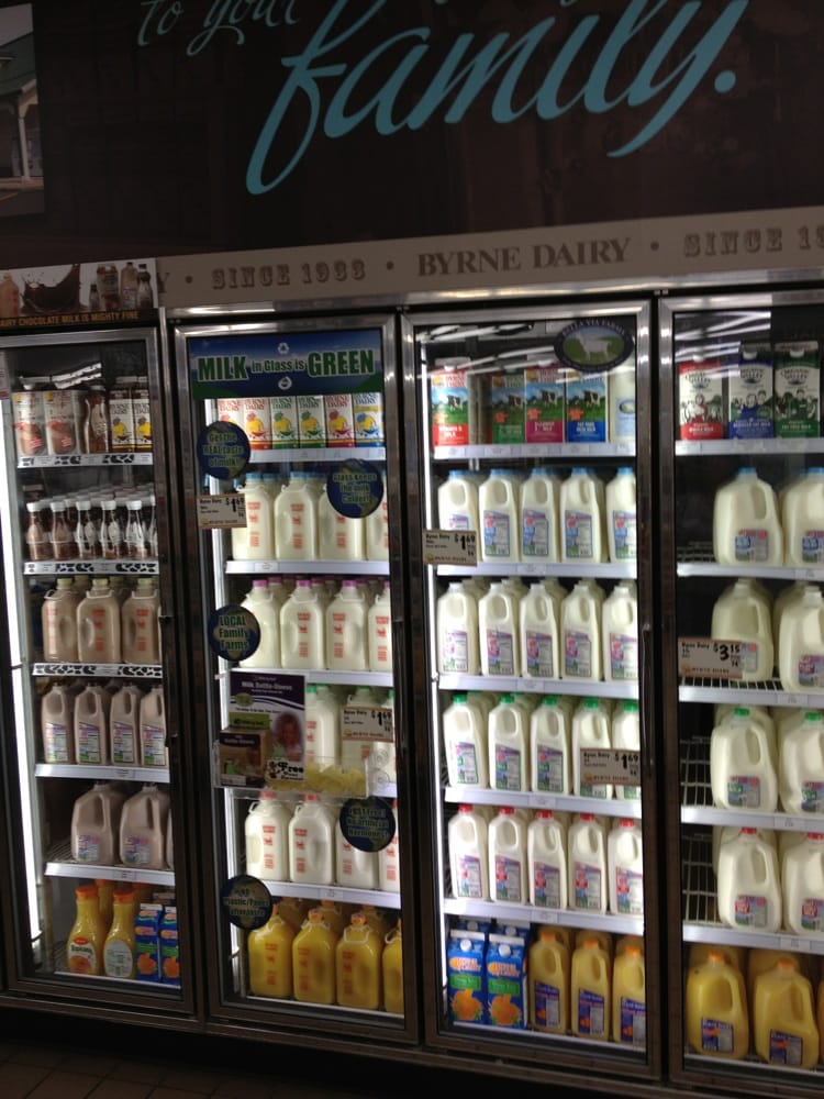 BYRNE DAIRY STORE Updated September 2024 36 Jordan St, Skaneateles, New York Convenience