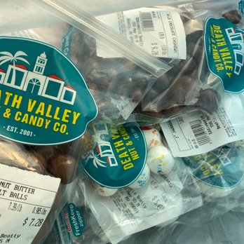 Death Valley Nut & Candy - Candy nom nom - Candy Stores Near Me - Beatty, Nevada