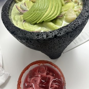 Mariscos El Submarino - Aguachile Verde and hibiscus margarita - Seafood Near Me - Jackson Heights, New York