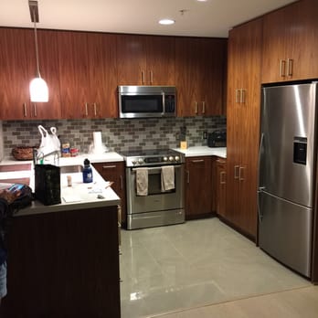 The Emerson - Full sized kitchen!! - Apartments Near Me - Los Angeles, California The Emerson - Full sized kitchen!! - Apartments Near Me - Los Angeles, California