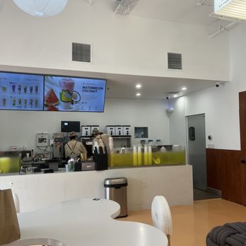 Owly Tea & Crepe - Bubble Tea Near Me - Irvine, California