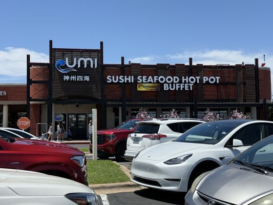 Umi Hot Pot Sushi & Seafood Buffet by null