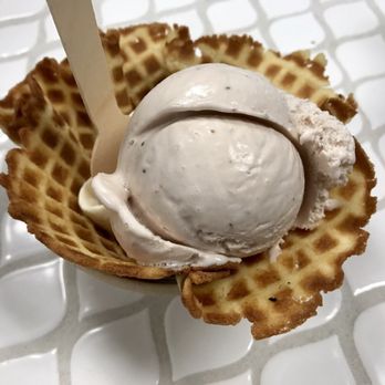 Long Beach Creamery - Vanilla whisky and strawberry ice cream in a waffle one. - Ice Cream & Frozen Yogurt Near Me - Long Beach, California Long Beach Creamery - Vanilla whisky and strawberry ice cream in a waffle one. - Ice Cream & Frozen Yogurt Near Me - Long Beach, California