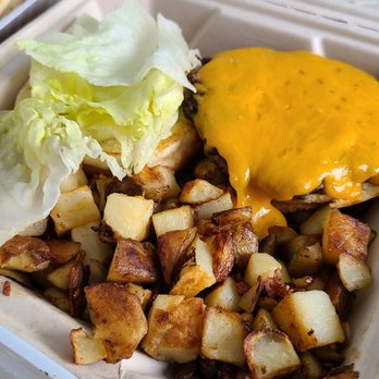 Sunset Grill - Cheeseburger - Breakfast & Brunch Near Me - Toronto, Ontario