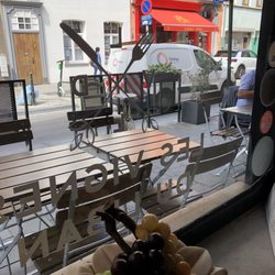 Les Vignes du Liban - From inside view on street