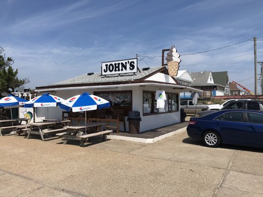 John's Drive In by null