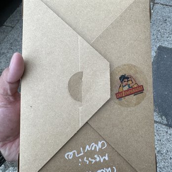 Che Empanada - take out box - Empanadas Near Me - Newton, Massachusetts Che Empanada - take out box - Empanadas Near Me - Newton, Massachusetts