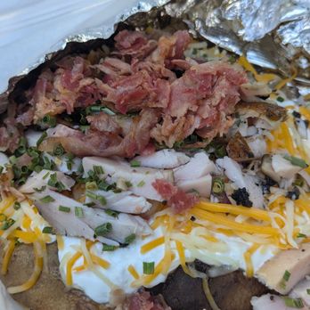 Lockhart Chisholm Trail BBQ - Loaded turkey baker was delicioso - Barbeque Near Me - Lockhart, Texas