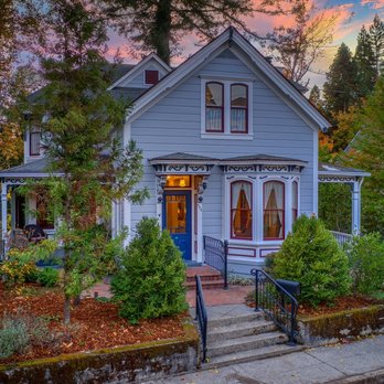 W D Painting - Nevada city Victorian - Painters Near Me W D Painting - Nevada city Victorian - Painters Near Me