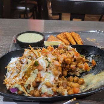 The Spice Garden - Samosa Chaat and Paneer pakorda - Chinese Near Me - Round Rock, Texas The Spice Garden - Samosa Chaat and Paneer pakorda - Chinese Near Me - Round Rock, Texas