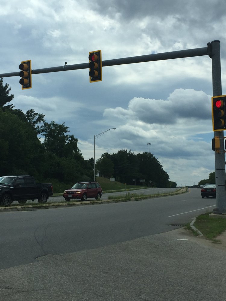 TOWN OF HOOKSETT 35 Main St, Hooksett, New Hampshire Local Flavor