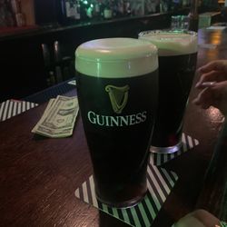 Doyle's Corner - Great Guinness!