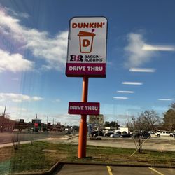 Dunkin Baskin Robbins - Just down the street from the intersection of Chestnut and Timberline