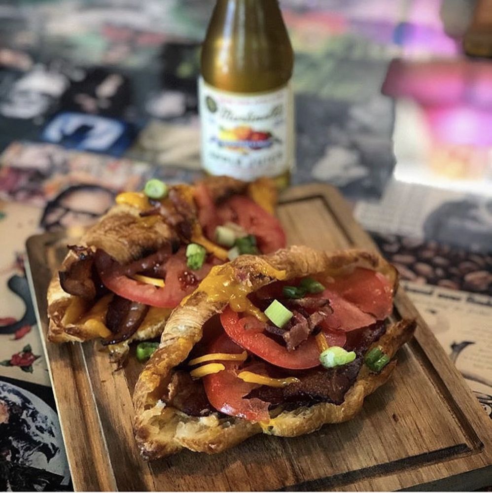 THE DELI LLAMA 121 Photos & 63 Reviews 124 E Alfred St, Tavares, FL Menu Yelp