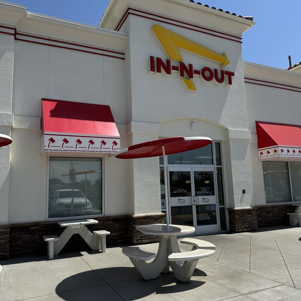 In-N-Out Burger - Burgers Near Me - Riverside, California In-N-Out Burger - Burgers Near Me - Riverside, California