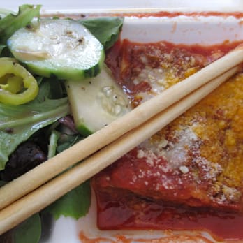 Lasagna Plus - classico lasagna w/side salad - Street Vendors Near Me