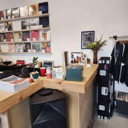 Connect Records Shop