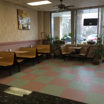 Tung Hing Kitchen - a view of a waiting room - Chinese Near Me - Tinton Falls, New Jersey Tung Hing Kitchen - a view of a waiting room - Chinese Near Me - Tinton Falls, New Jersey