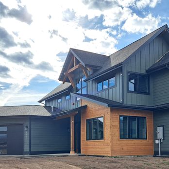 Custom Color Painting - Newly built custom home paint & stain - Painters Near Me Custom Color Painting - Newly built custom home paint & stain - Painters Near Me