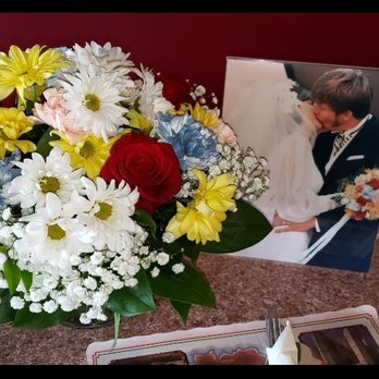 Foothill Flowers - Florists Near Me - Grass Valley, California