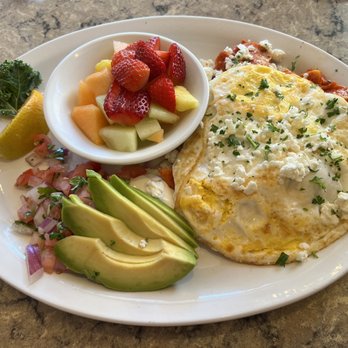 Egg River Cafe - Chicken chillaquilles - Breakfast & Brunch Near Me - Hood River, Oregon