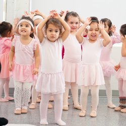 Cameron - 3 year old ballet class