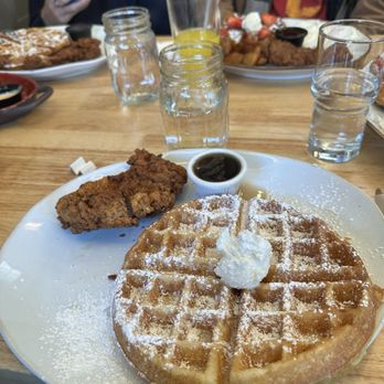 Cracked & Battered - Marina - Chicken & Waffles - Breakfast & Brunch Near Me - San Francisco, California