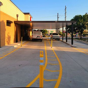 Chick-fil-A - Double Lanes Food Delivery Area, not a drag race. - Fast Food Near Me - Rowlett, Texas