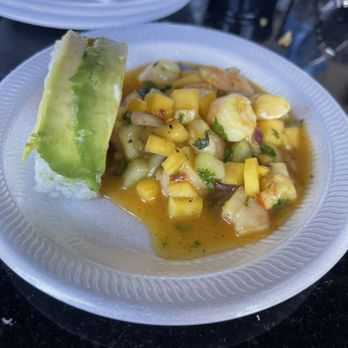 Iguanas Bar - Ceviche Mixto and sushi roll - Dance Clubs Near Me - Pico Rivera, California