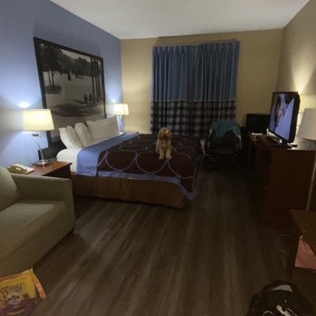 Super 8 by Wyndham Smithfield - The brightest it gets in here. - Hotels Near Me - Smithfield, North Carolina