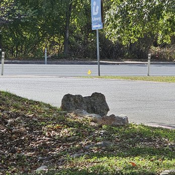 Austin Public Library - Spicewood Springs - Road signage - Libraries Near Me - Austin, Texas