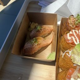 Seared salmon nigiri Seared salmon nigiri