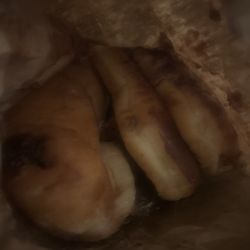 Manna Donuts No 8 - Melted chocolate bars due to packaging 