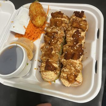 Sushi Sinalo Roll - Food Trucks Near Me - Compton, California Sushi Sinalo Roll - Food Trucks Near Me - Compton, California