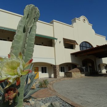 Hacienda Santana - Fachada de Hotel Hacienda Santana - Hotels Near Me - Tecate, BCN