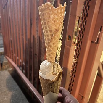 Curbside Creamery - Ice Cream & Frozen Yogurt Near Me - Oakland, California Curbside Creamery - Ice Cream & Frozen Yogurt Near Me - Oakland, California