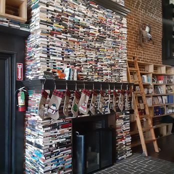 The Painted Porch Bookshop - Bookstores Near Me - Bastrop, Texas