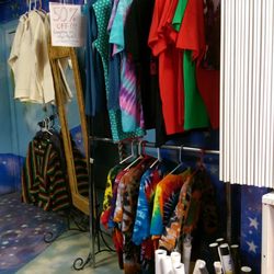 Music Box Giftshop - Tie dyes.