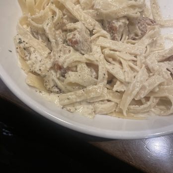 Olive Garden Italian Restaurant - Chicken Alfredo - Italian Near Me - Irving, Texas Olive Garden Italian Restaurant - Chicken Alfredo - Italian Near Me - Irving, Texas
