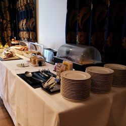 Swiss Star - Breakfast Buffet at Swiss Star Wetzikon